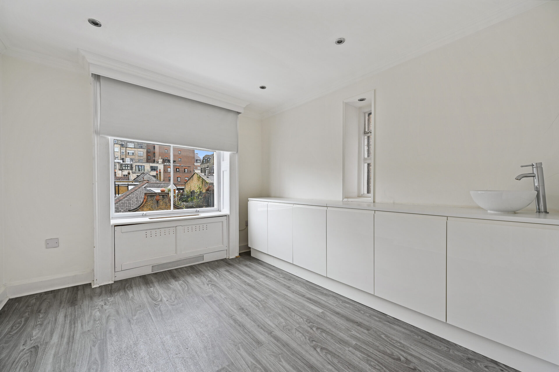 Medical room to rent Harley Street, Marylebone W1