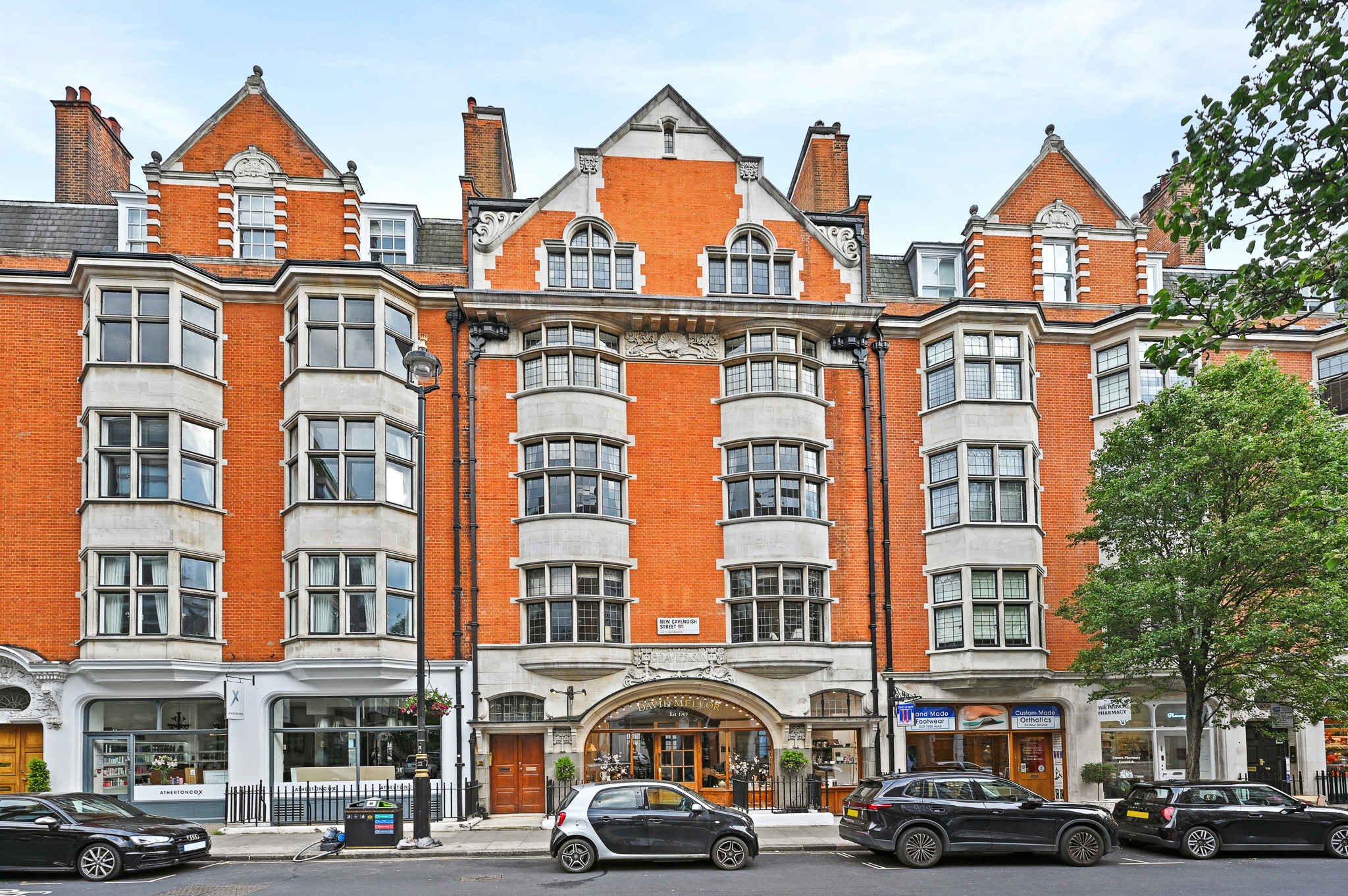 64 New Cavendish Street London England W1g 8tb